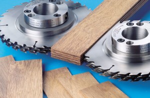 DOUBLE VERTICAL FLOORING